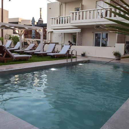 Mithos Premium Rooms Agia Marina Exterior foto